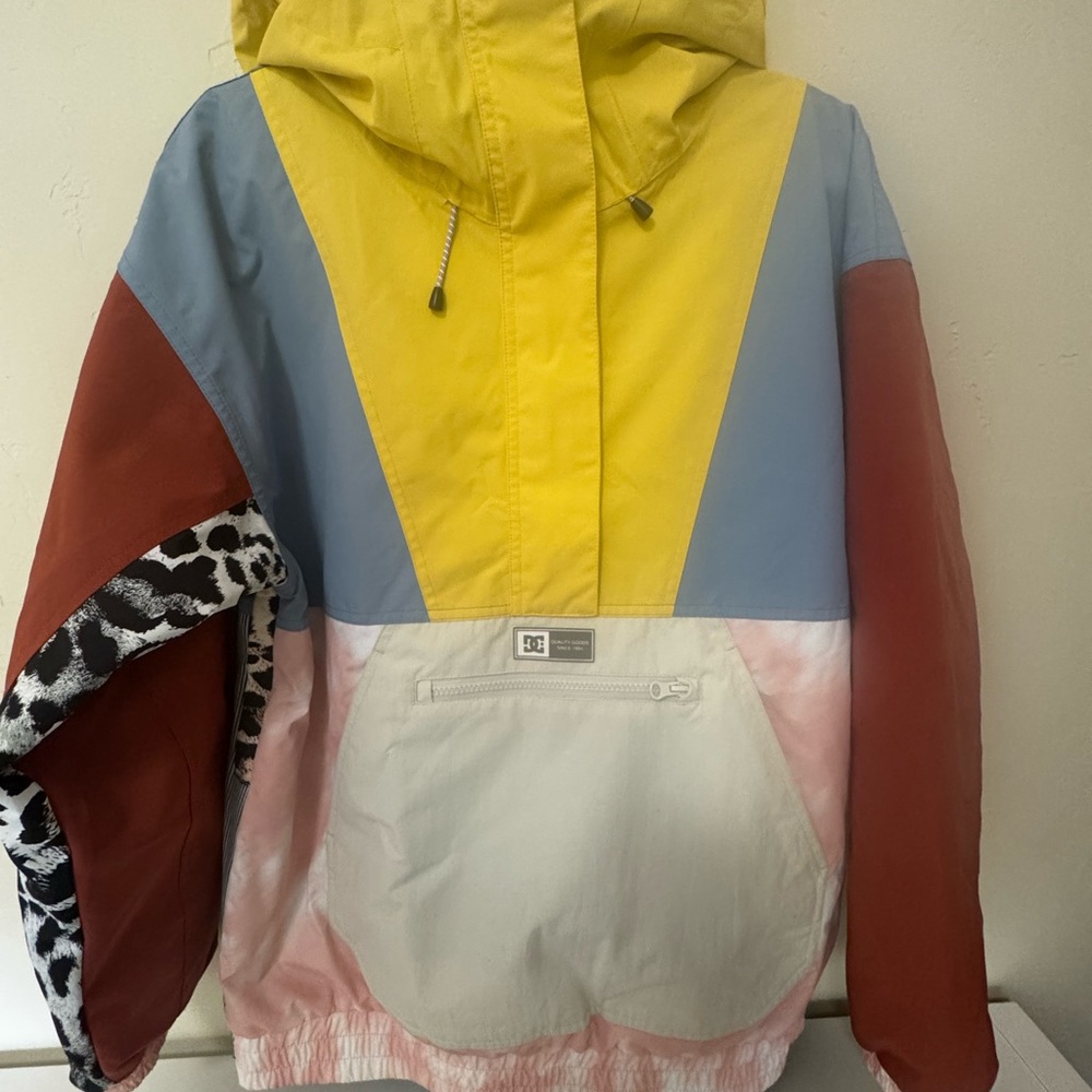 DC colorful Snow Jacket - Picture 2 of 11